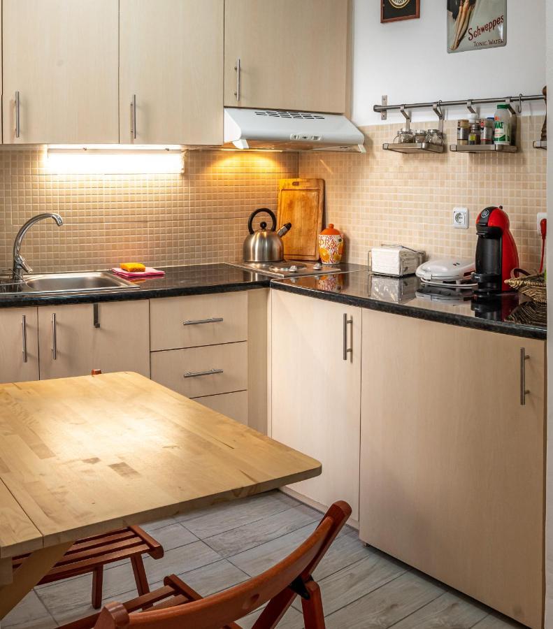 Great 35 Sq M Studio On 1St Floor In Bohemian Psyri In Athens' Historic Center-In Vivo Apartments Zewnętrze zdjęcie